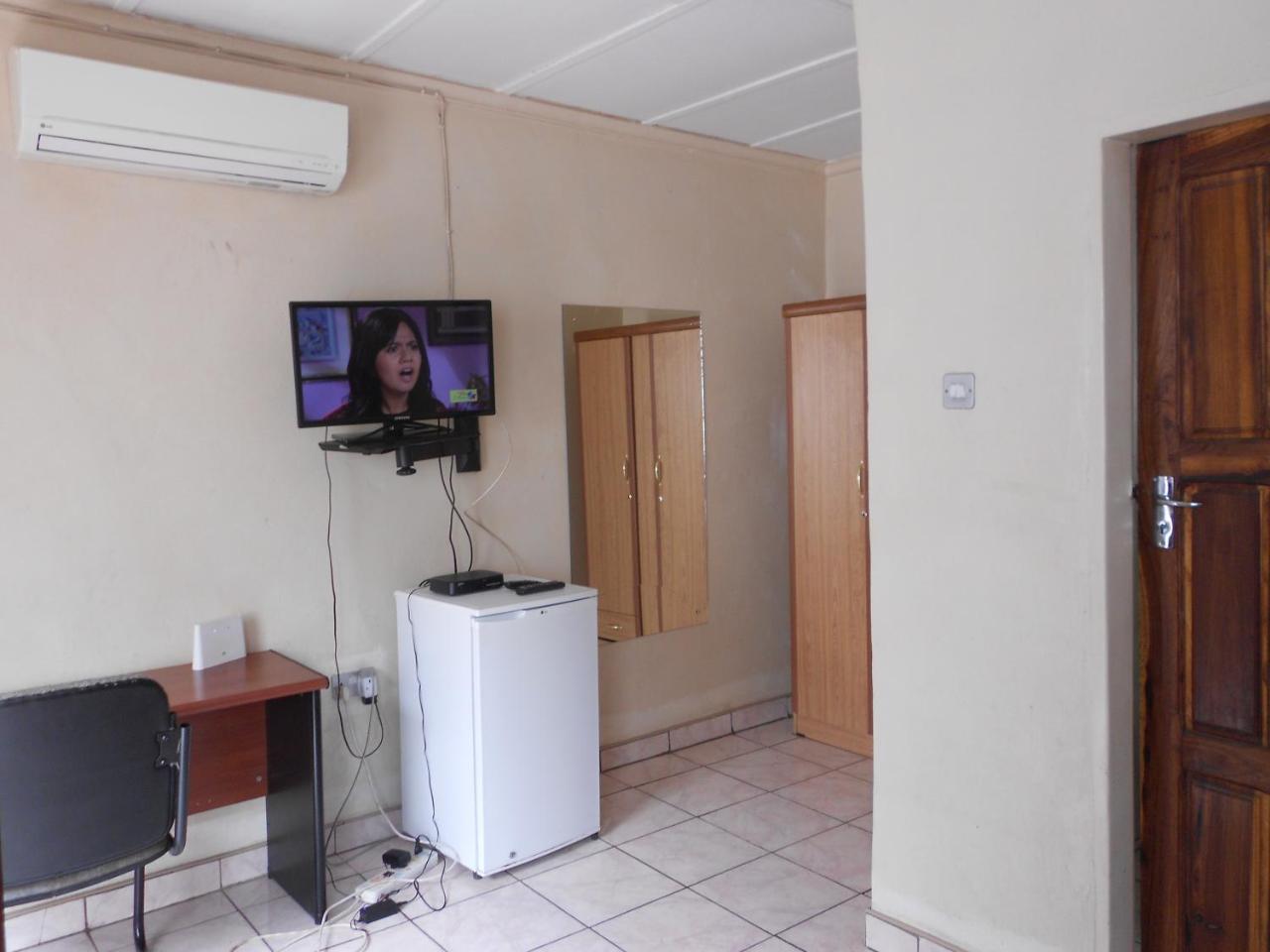 Comfort Corner Guesthouse Λίβινγκστον Εξωτερικό φωτογραφία